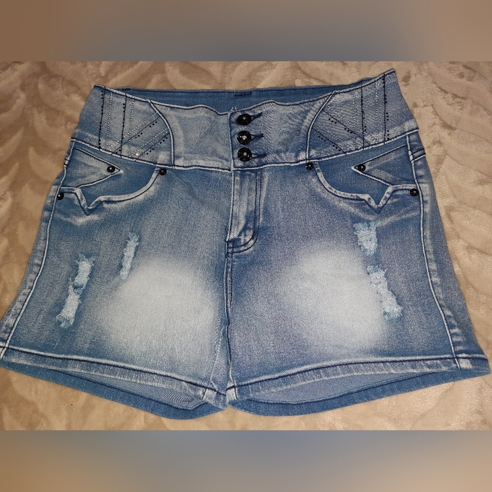 Diva Star shorts